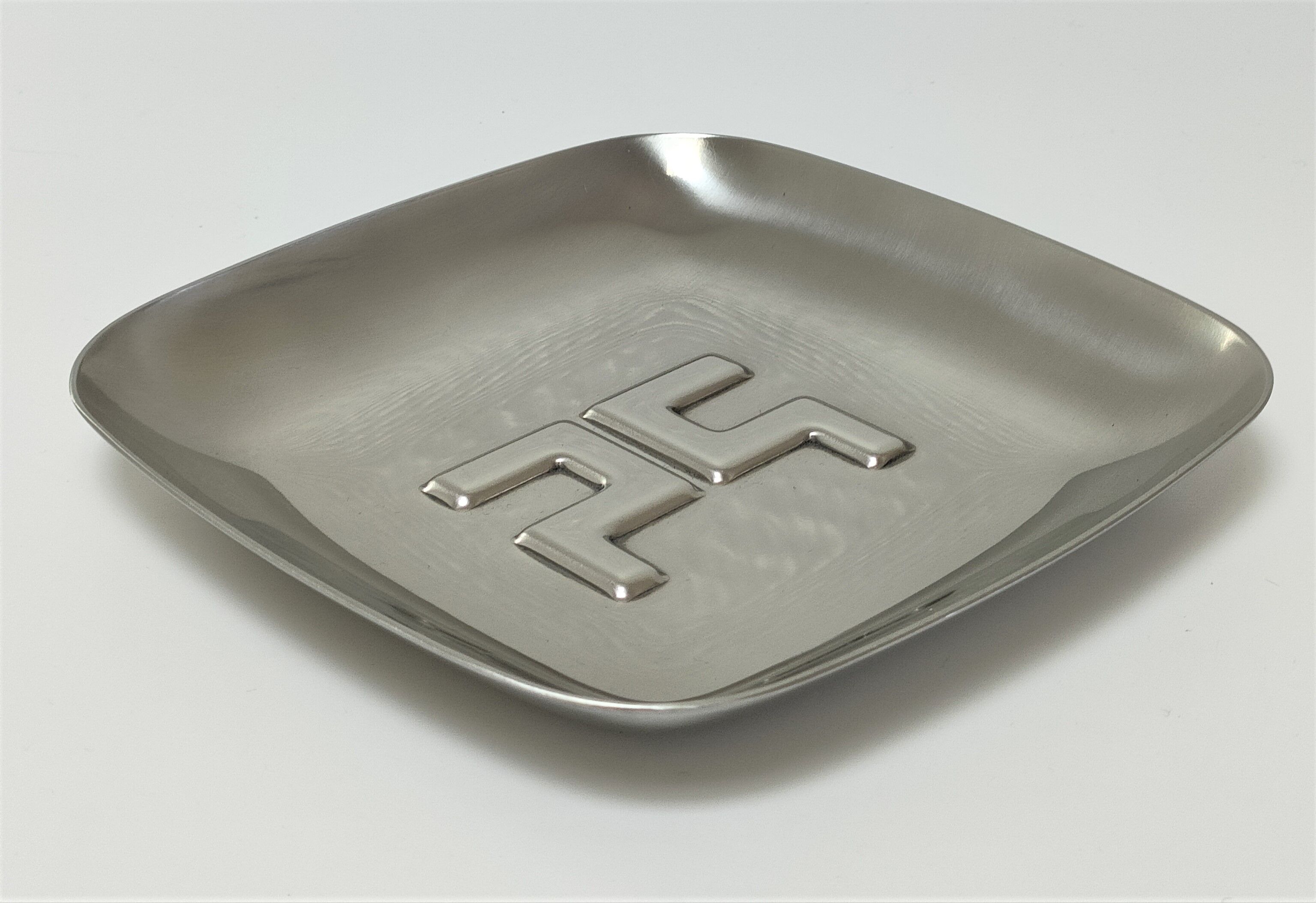 empty pocket monogrammed steel vintage design