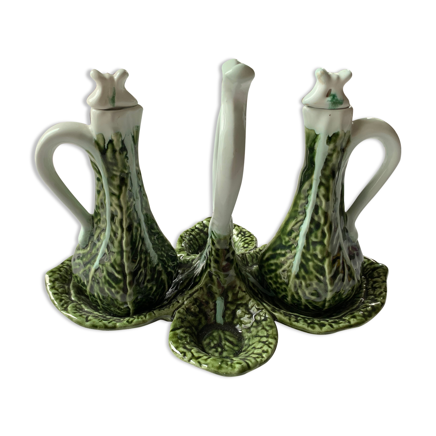 Servant oiler and vinegar cabbage slurry in slurry