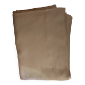 Drap en lin monogrammé LB