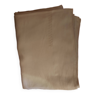 LB Monogrammed Linen Sheet