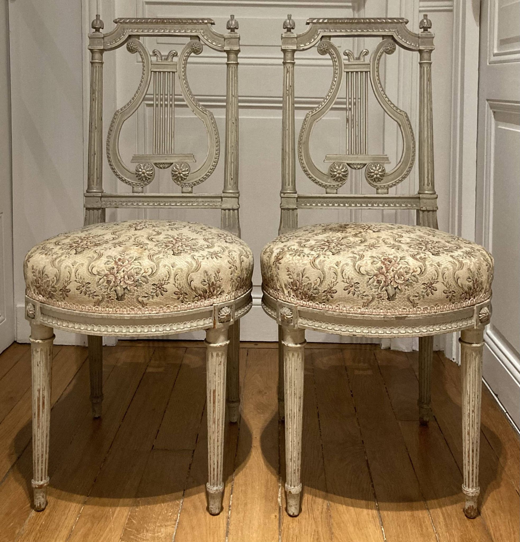 Pair of chairs, lyre back, based on a model by Jacob, Louis XVI style.