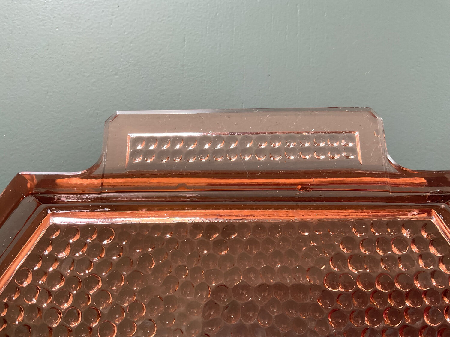 Art Deco pink glass plateau