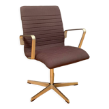 Oxford armchair by Arne Jacobsen, Fritz Hansen, Denmark.