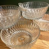 6 tasses à café en verre ciselé vintage en très bon état