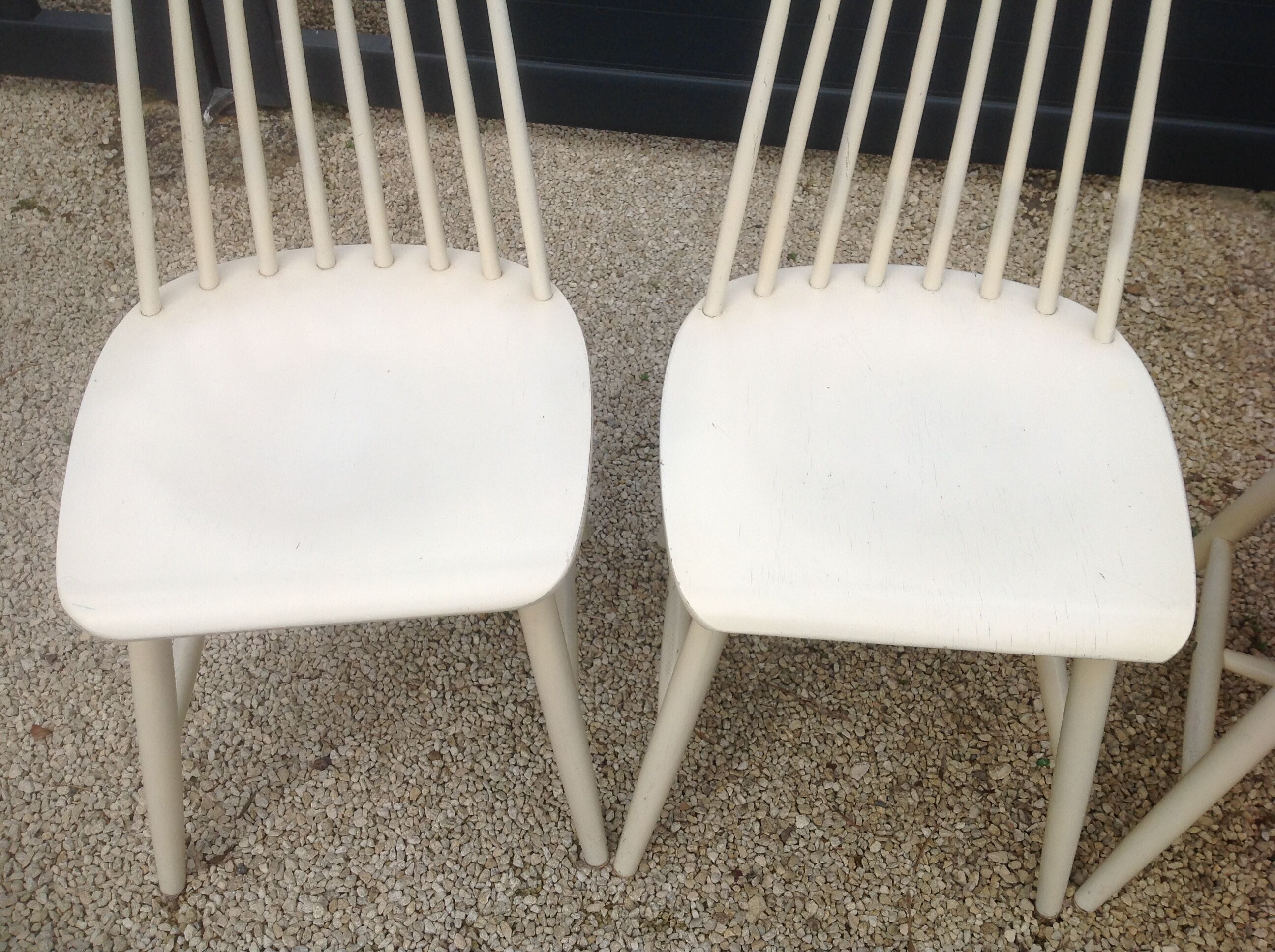 Set of 4 scandinavian style chairs