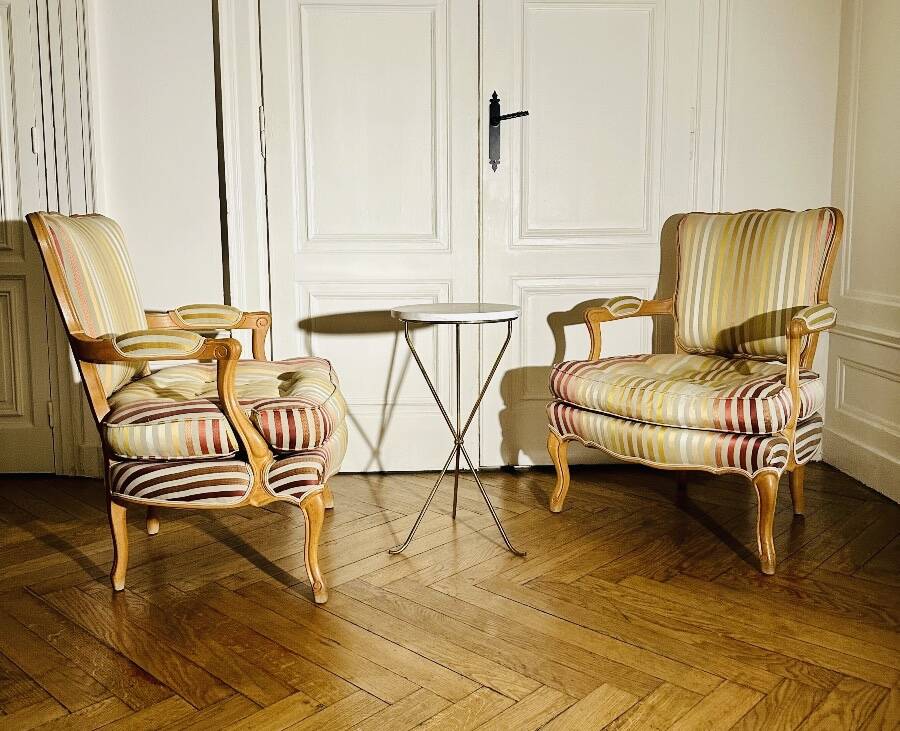 Pair of Roche Bobois cabriolet armchairs with "Queen's back"