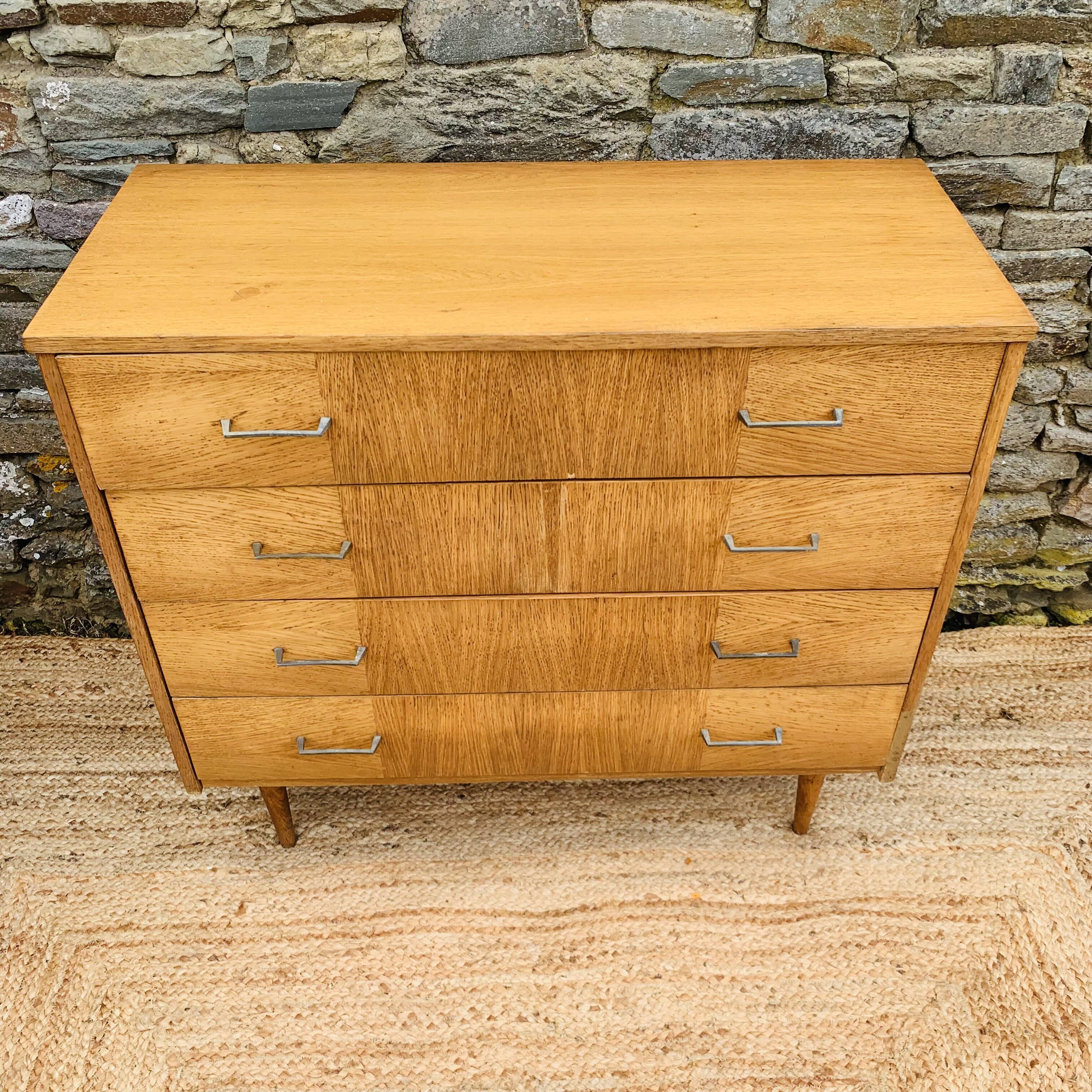 Vintage chest of drawers 4 drawers