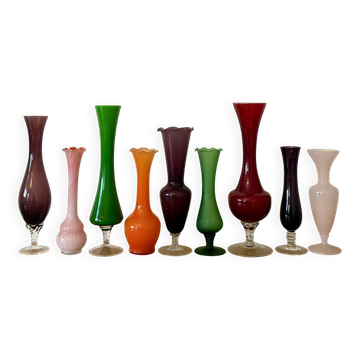 9 vases, soliflores vintage en verre et opaline