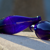 Duo d'amphores en verre bleue cobalt