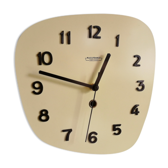 Clock formica vintage asymmetrical silent wall clock "Manufrance pale yellow"