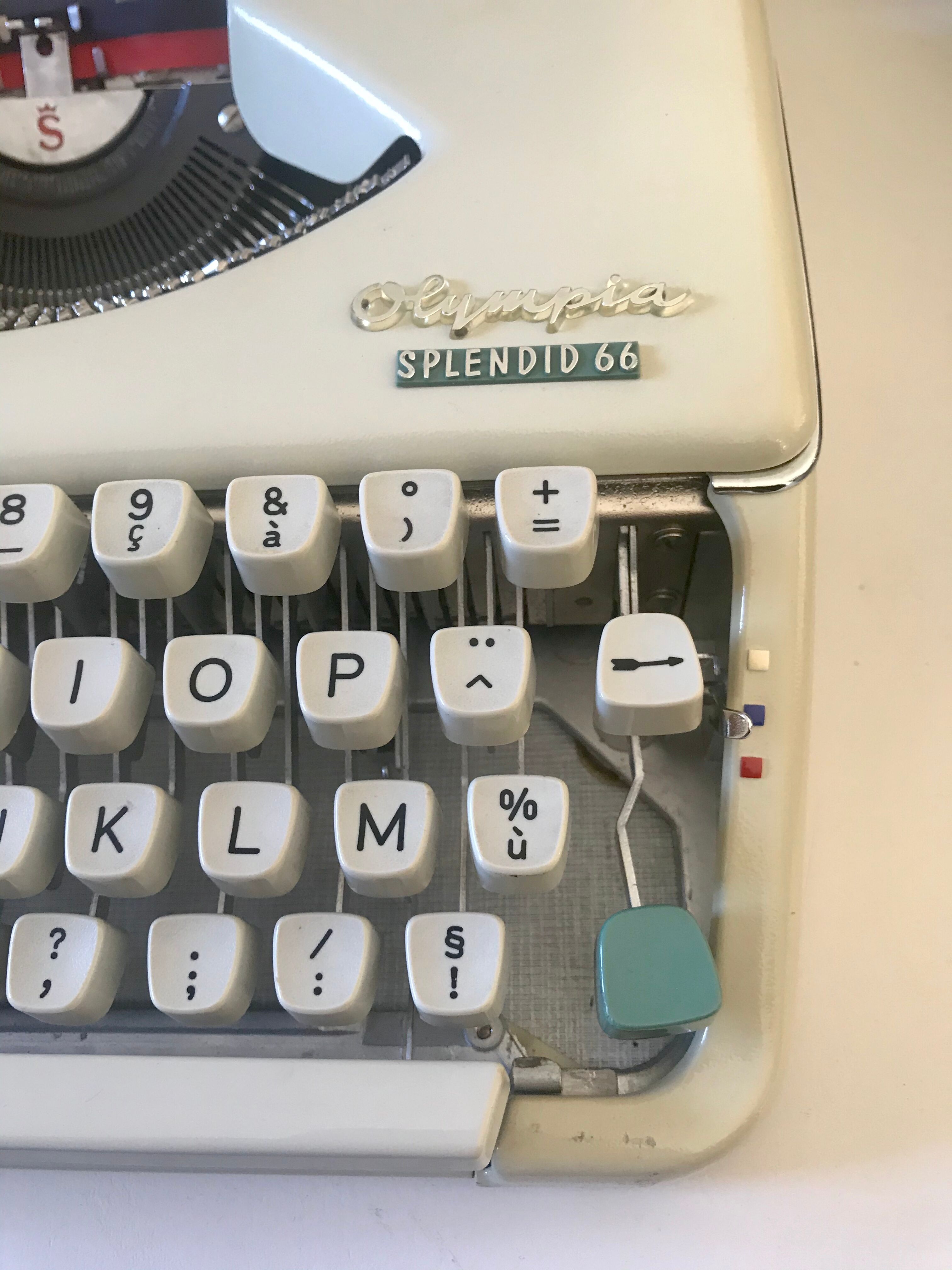 Typewriter Olympia 66