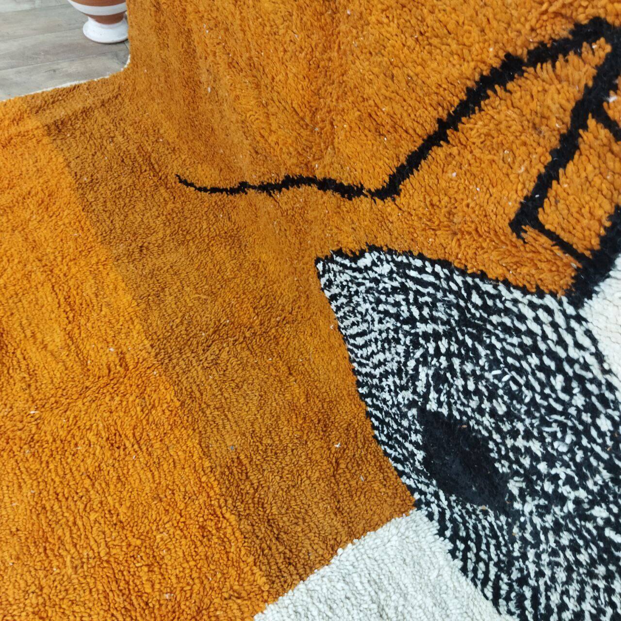 Handmade Moroccan Berber rug 313 x 215 cm