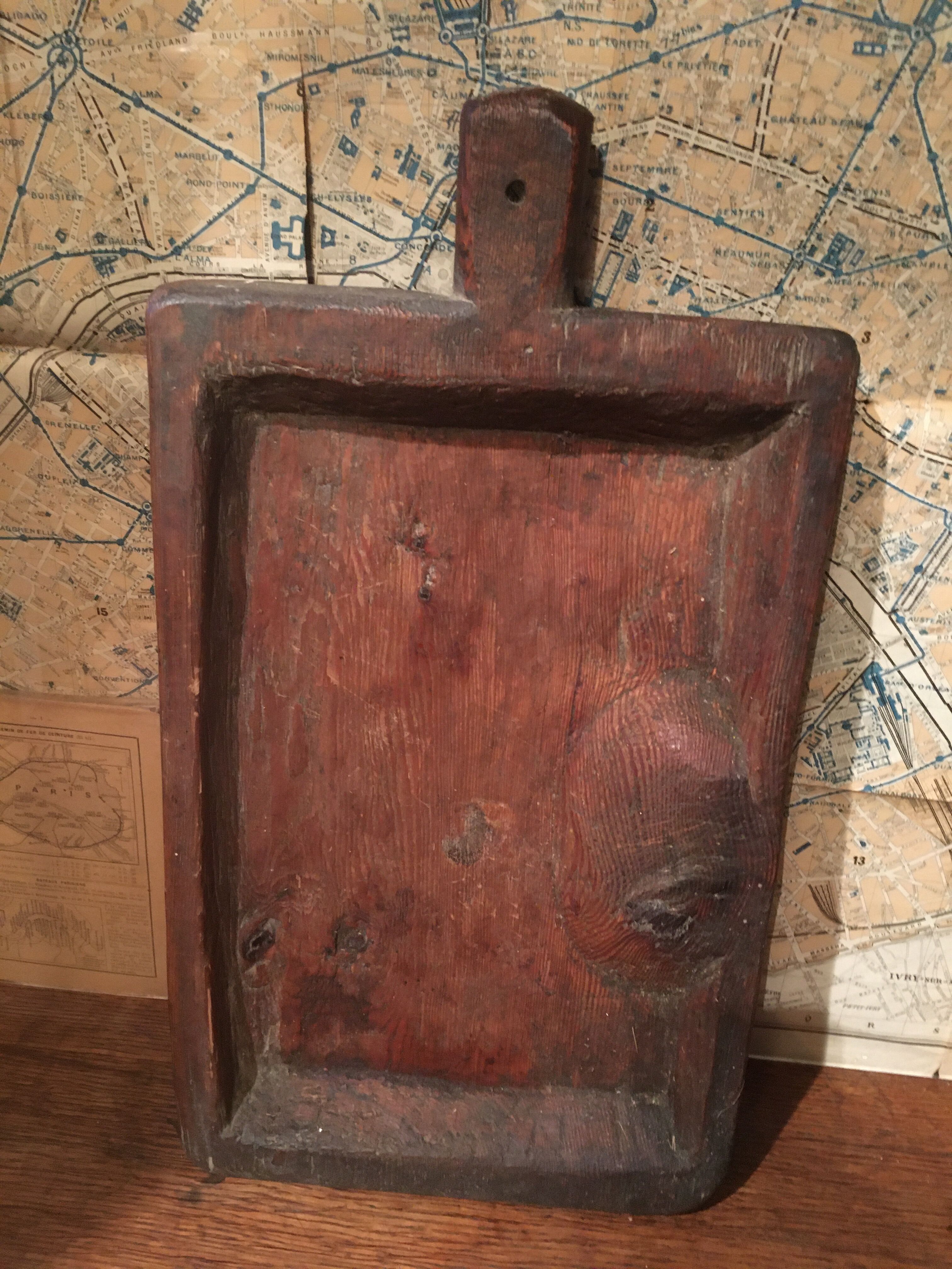 Ethnic hollow cutting board