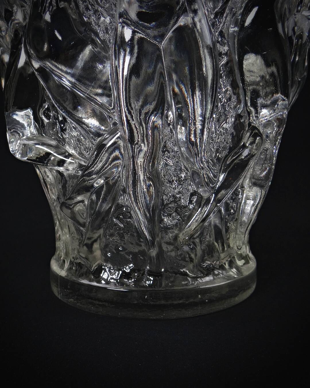 Unsigned Lalique Bacchantes vase in clear crystal, mid-20th century