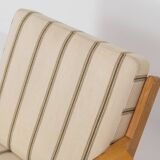 Pair of first-generation GE-290 lounge chairs designed by Hans J. Wegner.