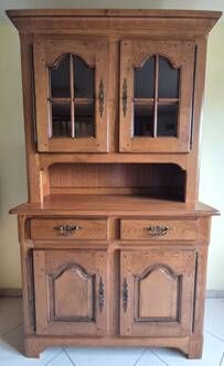 Buffet-vaisselier en chêne massif