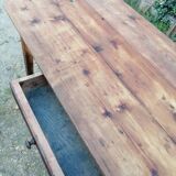 Farm table
