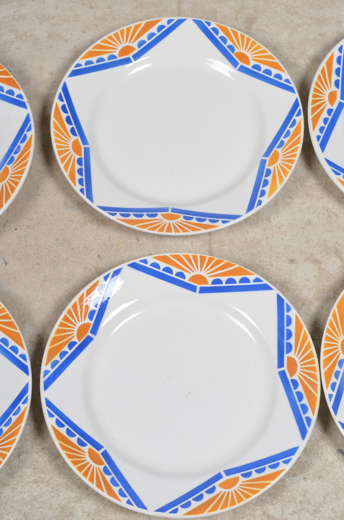 Dessert plates iron land