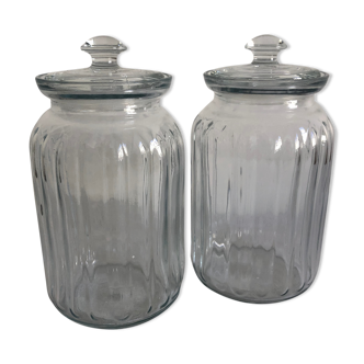 Pair of confectionery jars