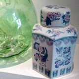Ceramic tea box