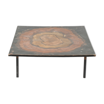 Metal coffee table like tree trunk