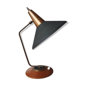 lampe de table avec cône
