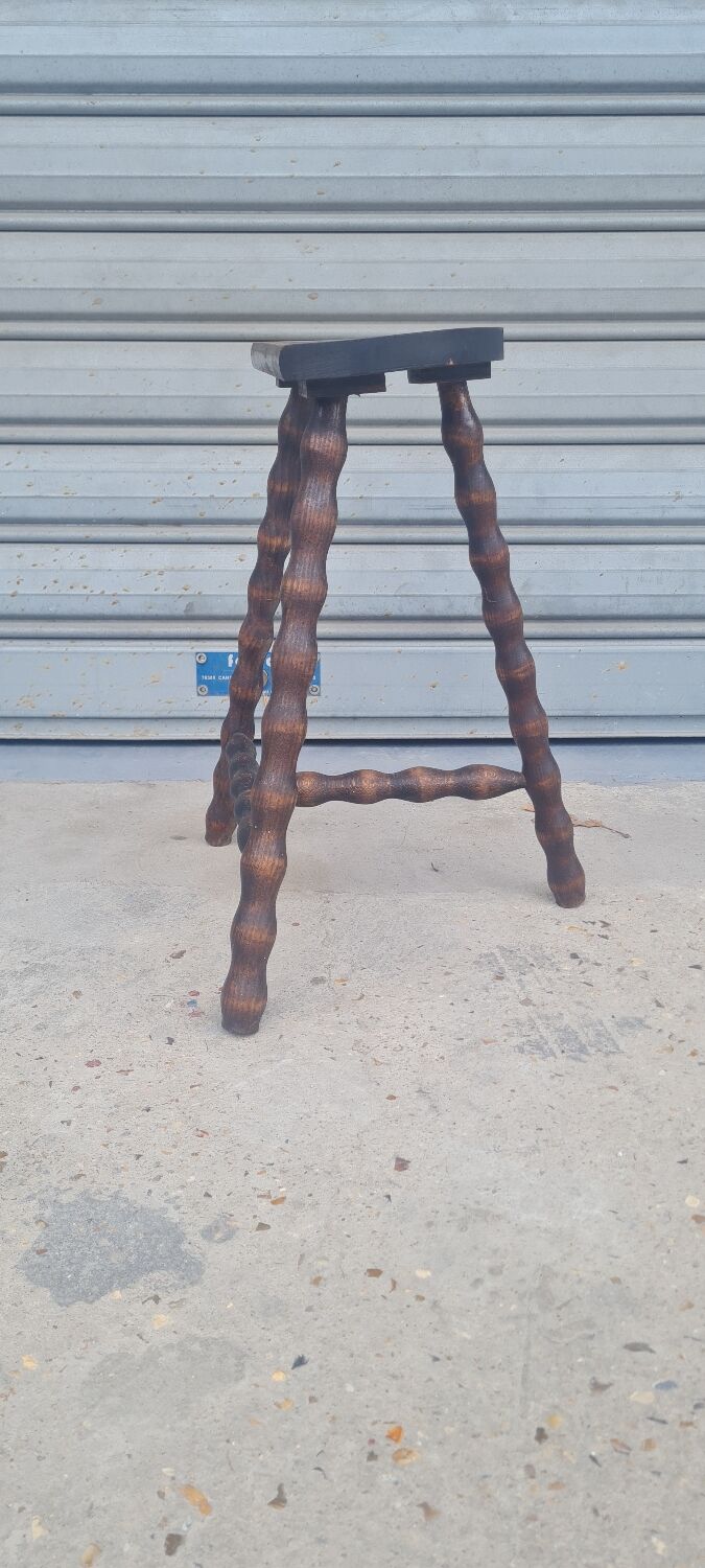 Tripod stool