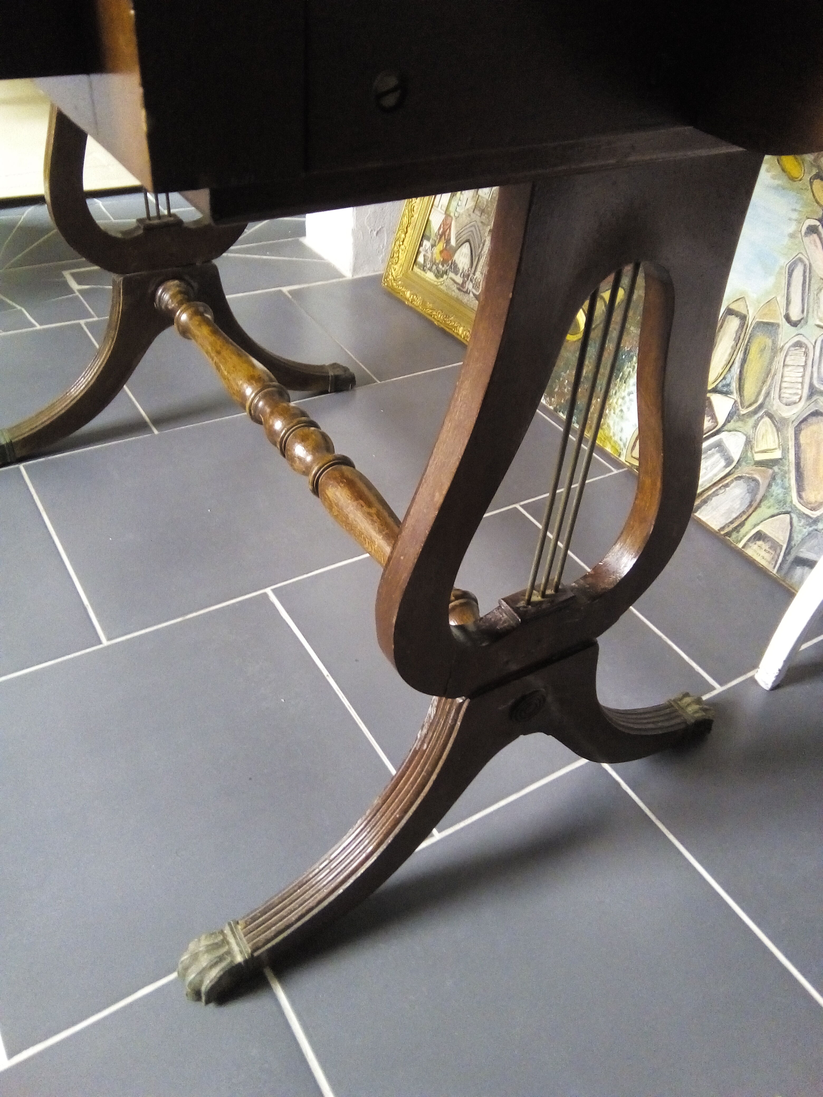 Desk style English leather