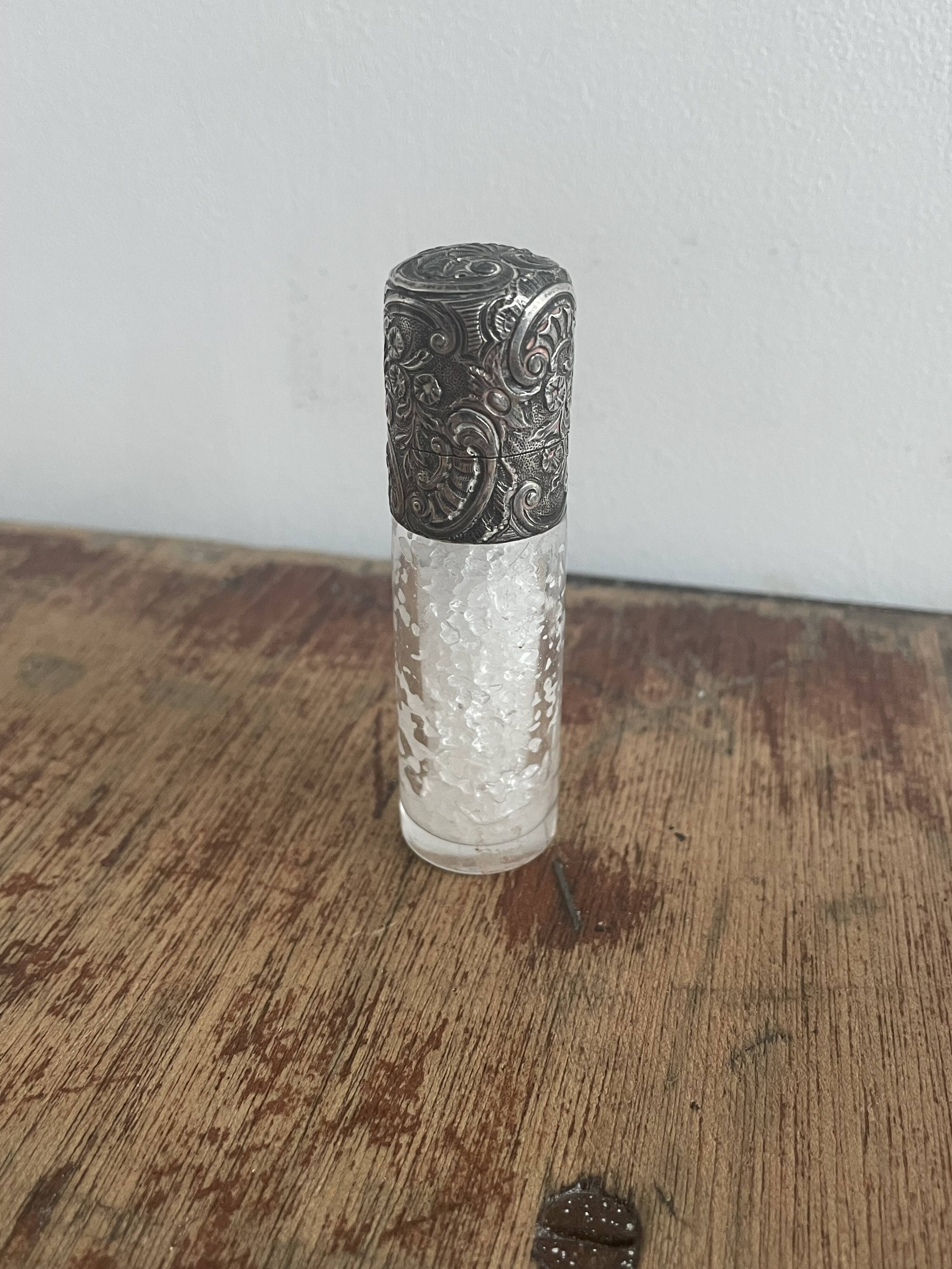 Salt bottle, cut glass, silver metal, Napoleon III, 19th century, object of curiosity, decor