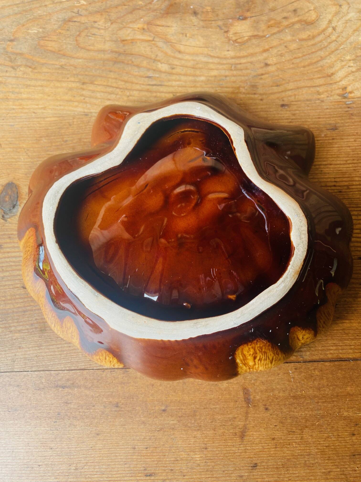 Vallauris 2 empty ceramic fish and shell pockets