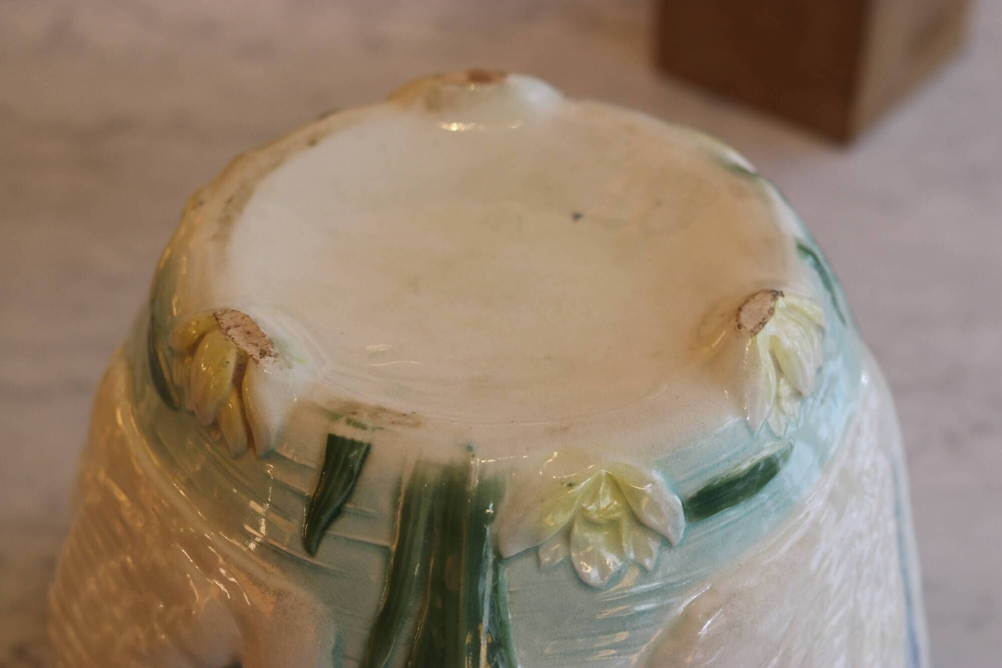Cache-pot in earthenware Art Nouveau, Saint-Clément factory, around 1900.
