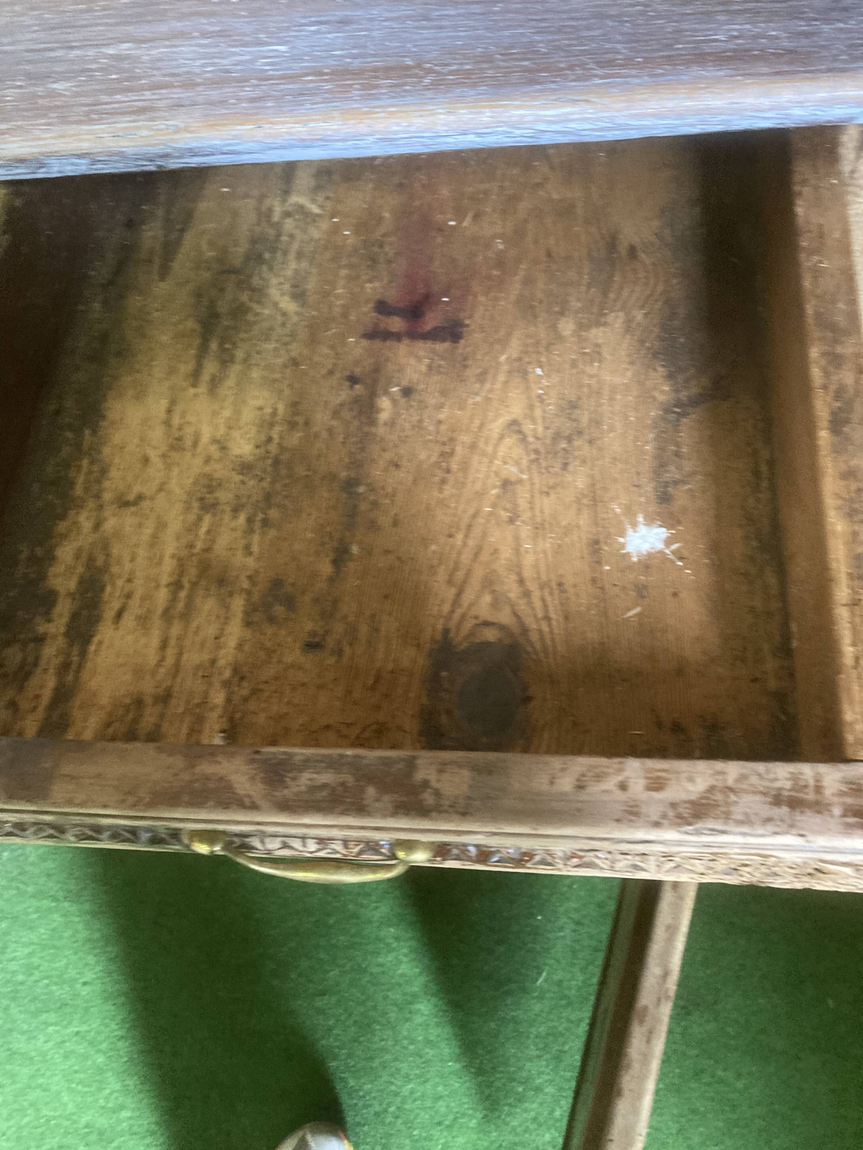 Buffet 18 th raw wood