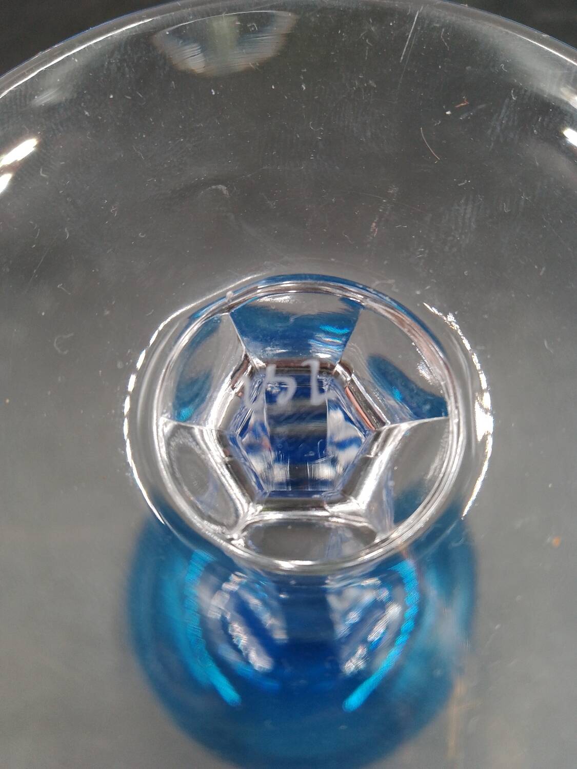 Set of 8 Roemer wine glasses in colored crystal Val Saint Lambert Mod "Saumur"