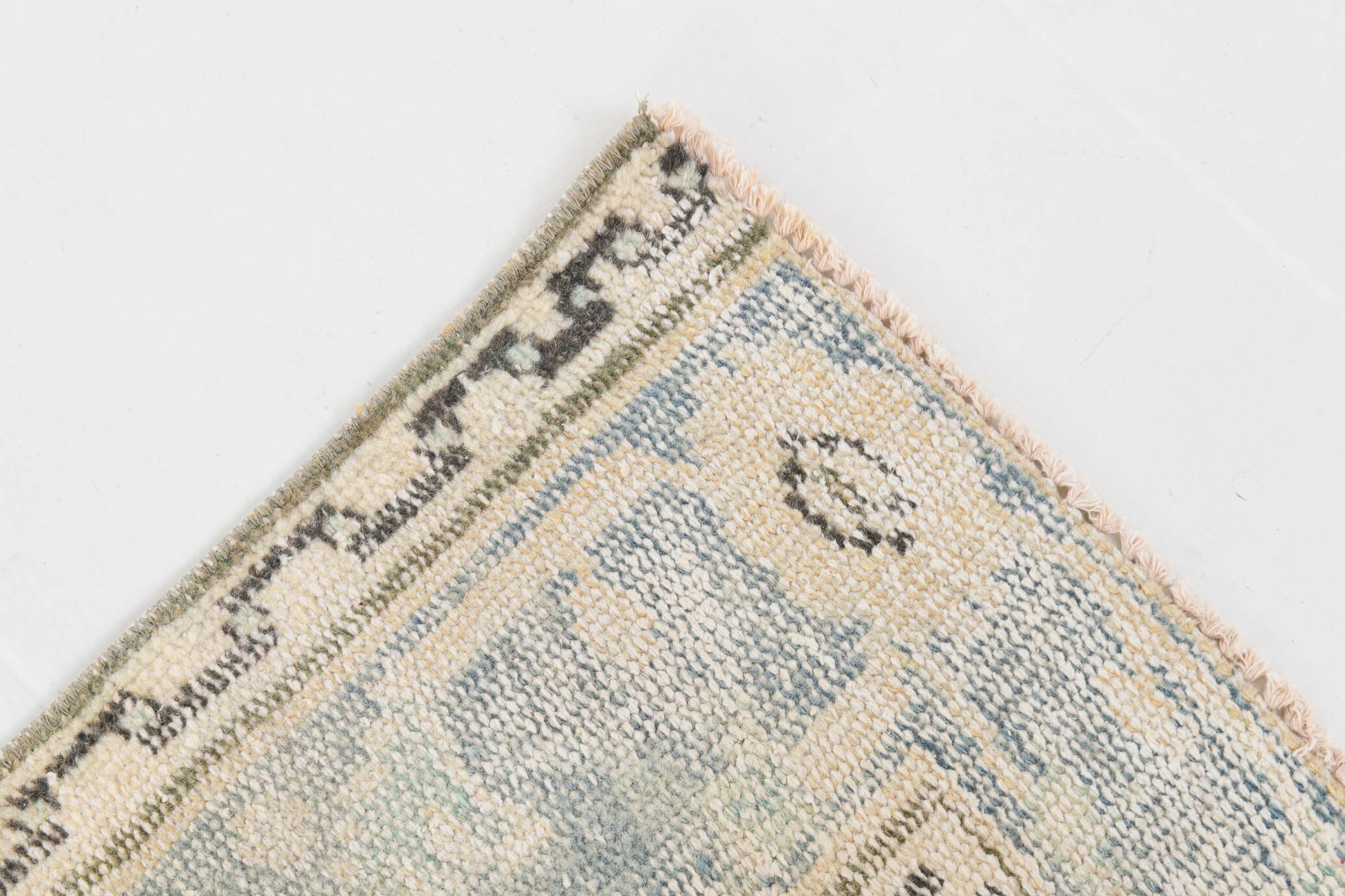 Turkish Area Rug, 195x298Cm