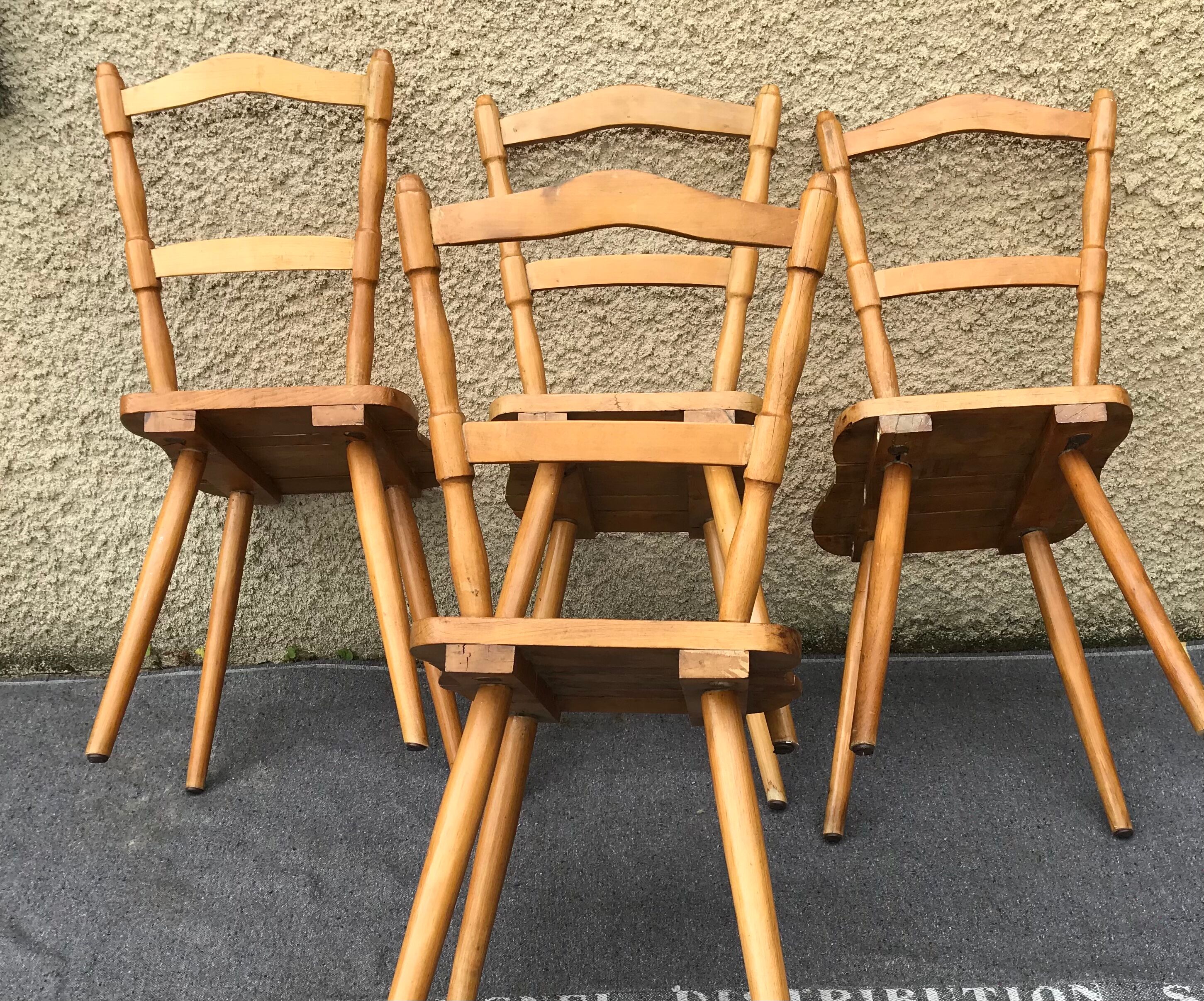 Set of 4 Vintage Beech Chairs Bistro Country Feet Compass