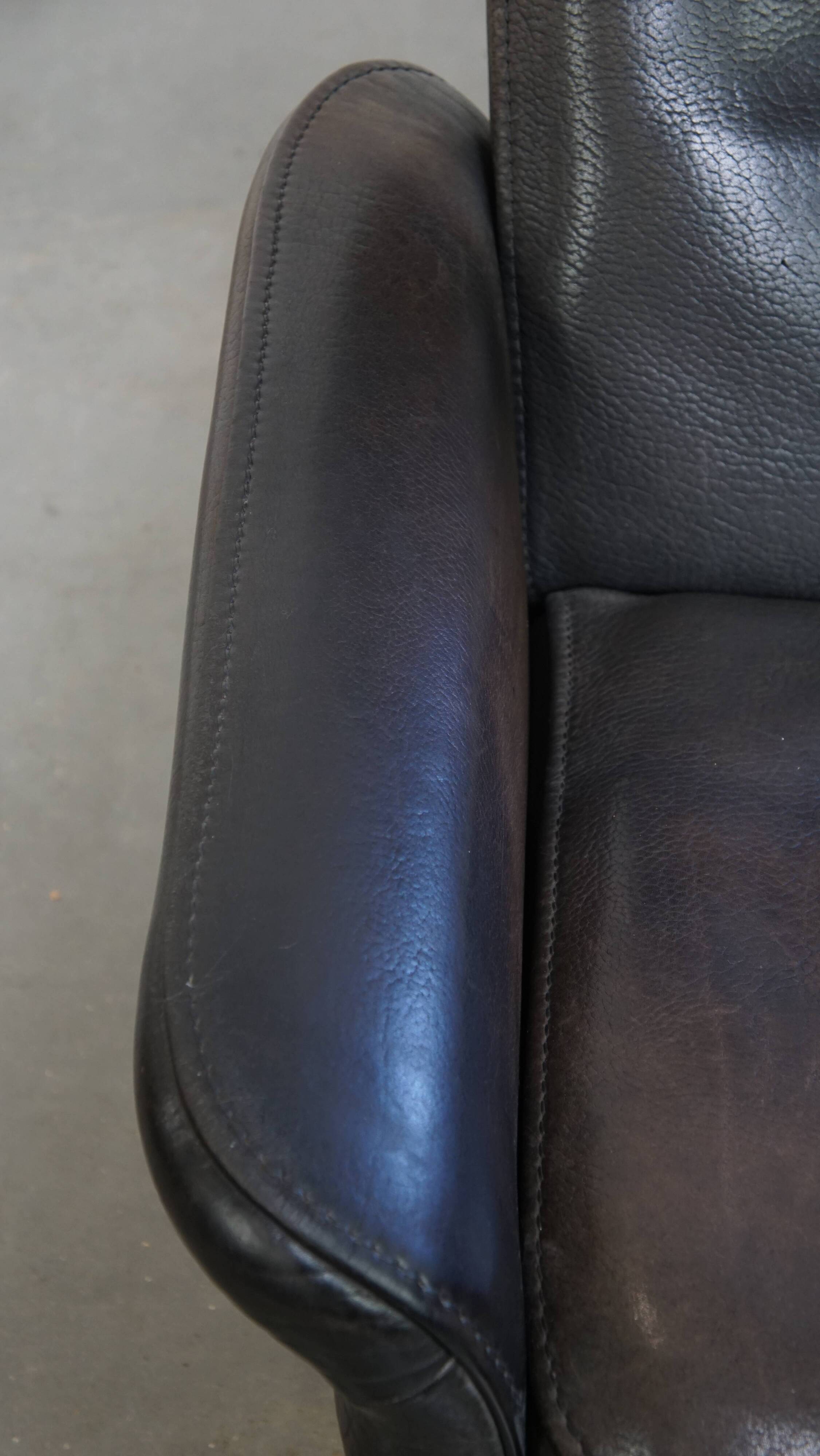 Vintage Leather Design Armchair by De Sede, Model DS50