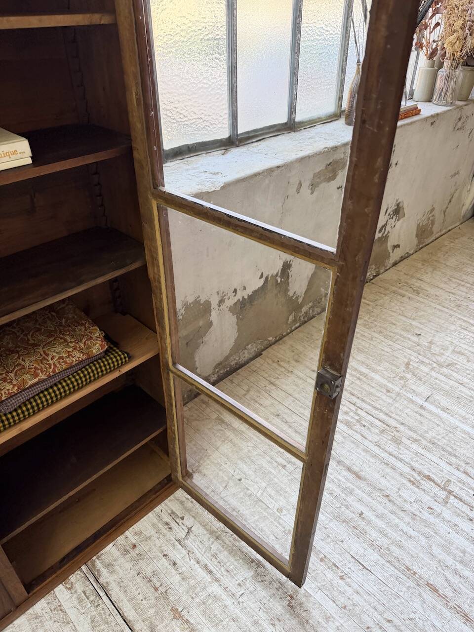 Glass-fronted walnut library 1900