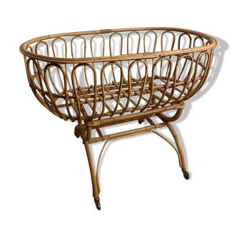 Rattan cradle