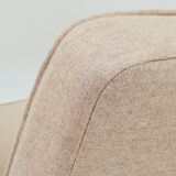 Mid-century modern armchair in camel wool with oak wood.