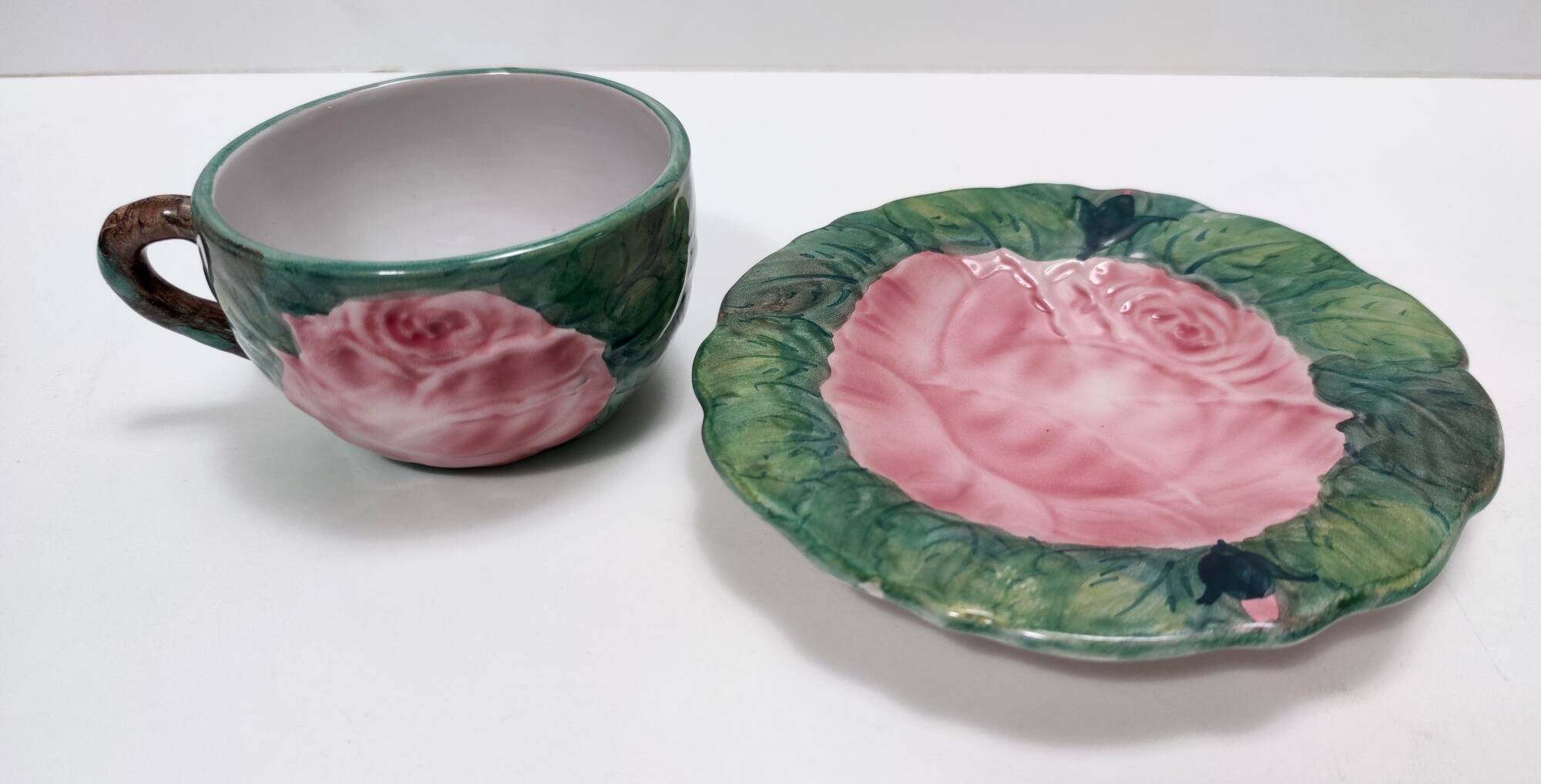 Pair of Green Earthenware Tea /Coffee Cups with Floral Motifs by Zaccagnini