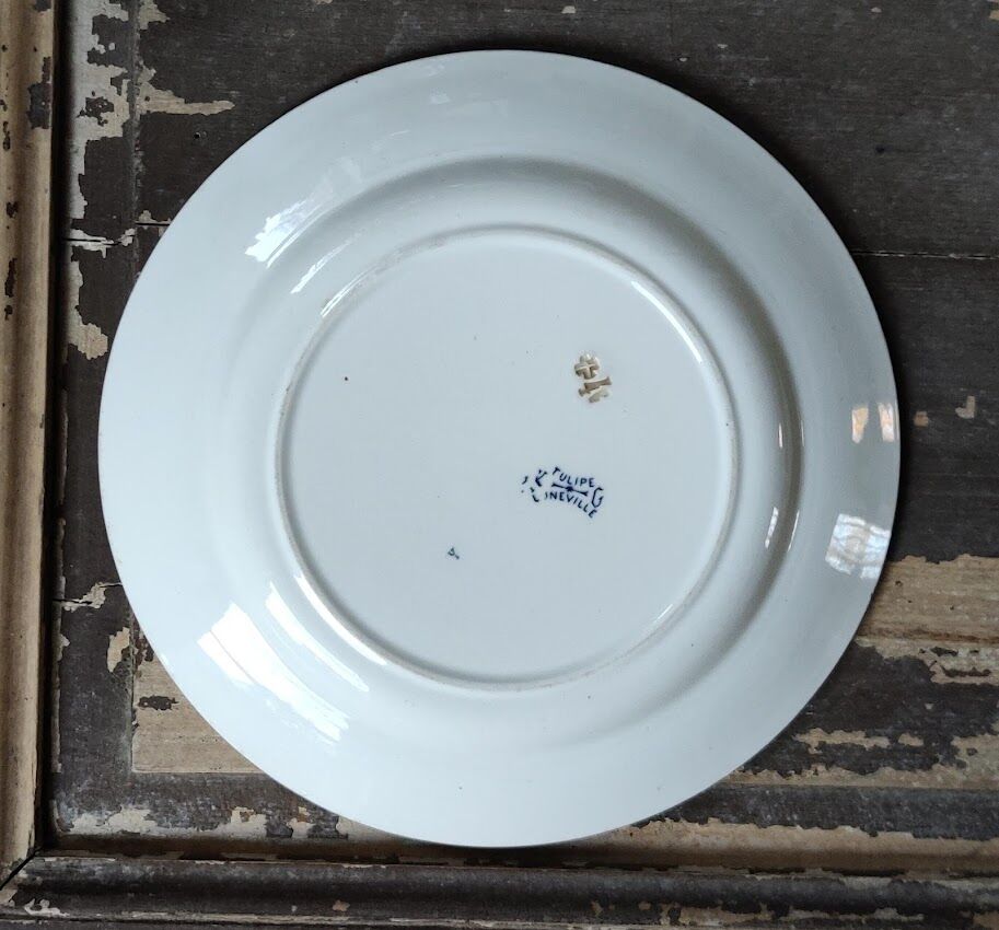 Set of four flat plates in iron earth