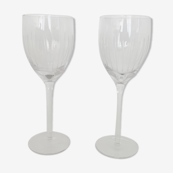 Lot two glasses on foot