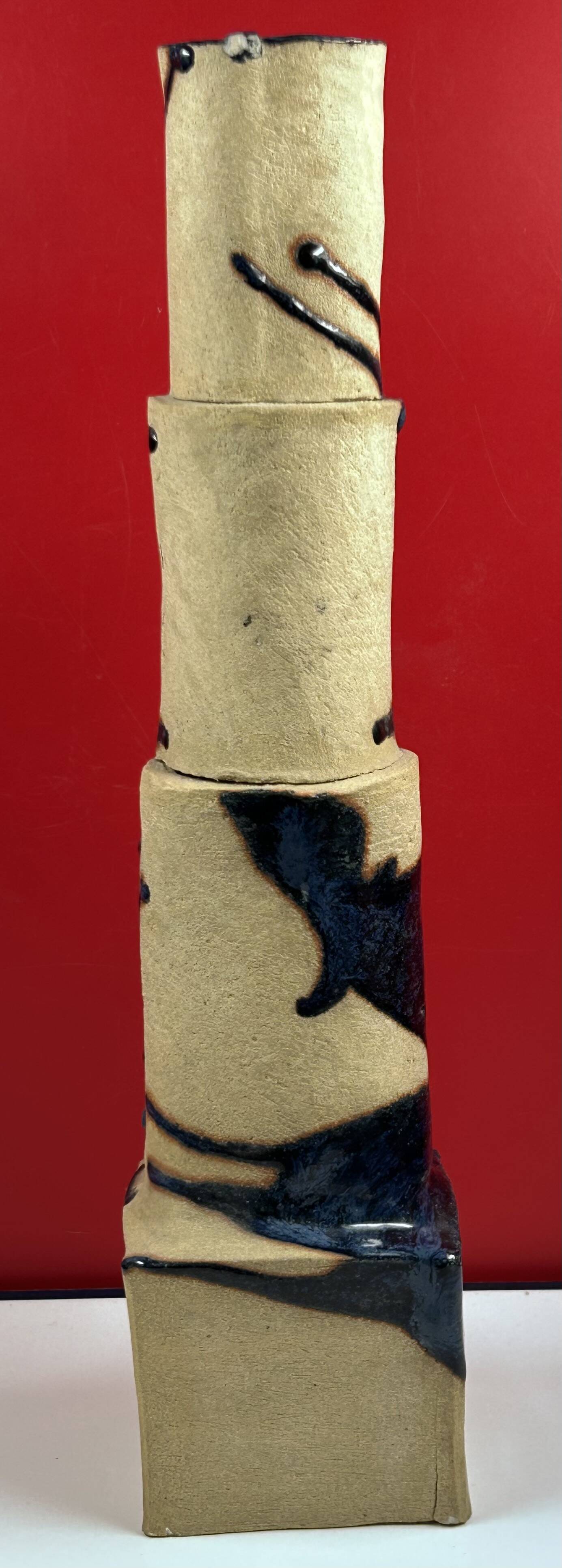 Contemporary ceramics, signature to be identified