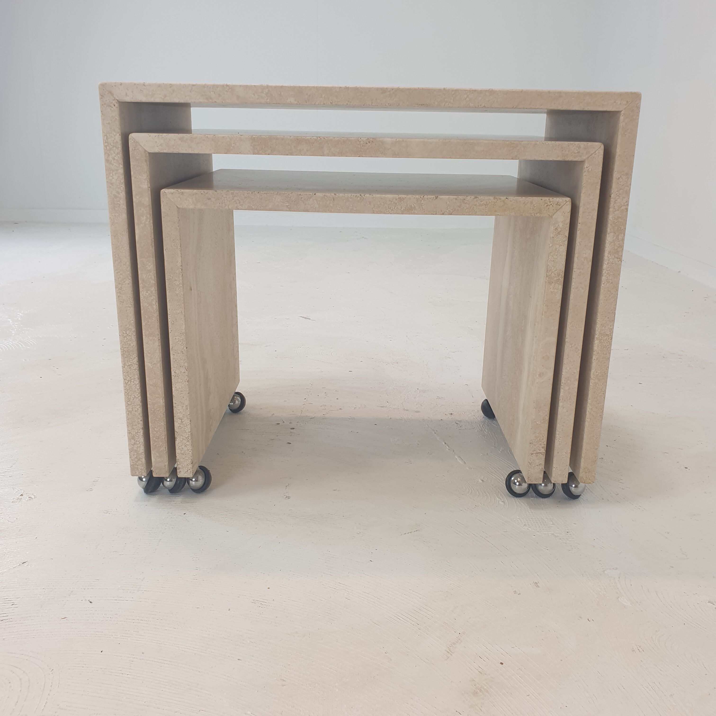Set of 3 Italian Travertine Nesting Tables, 1980s