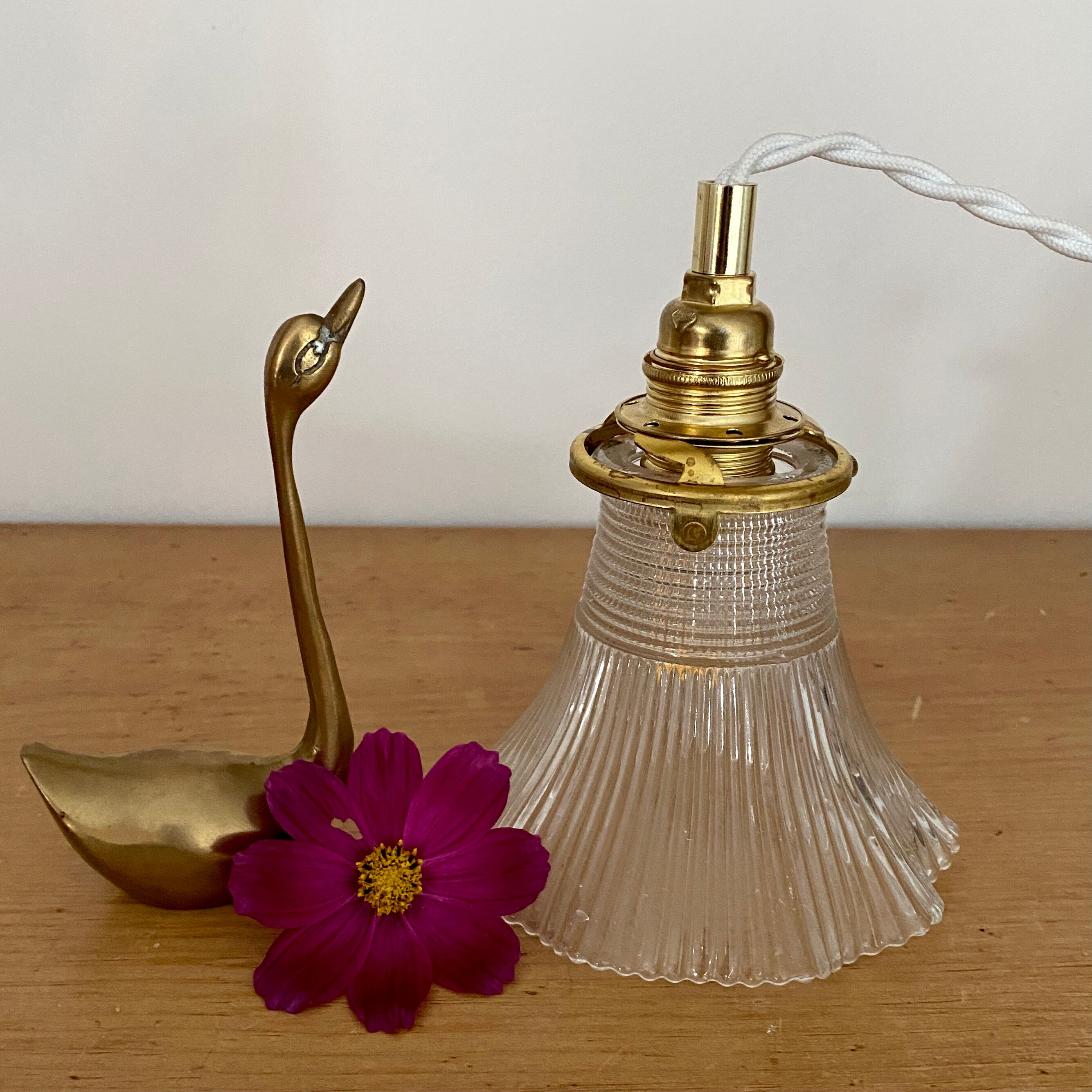 Vintage tulip walker in holophanous glass
