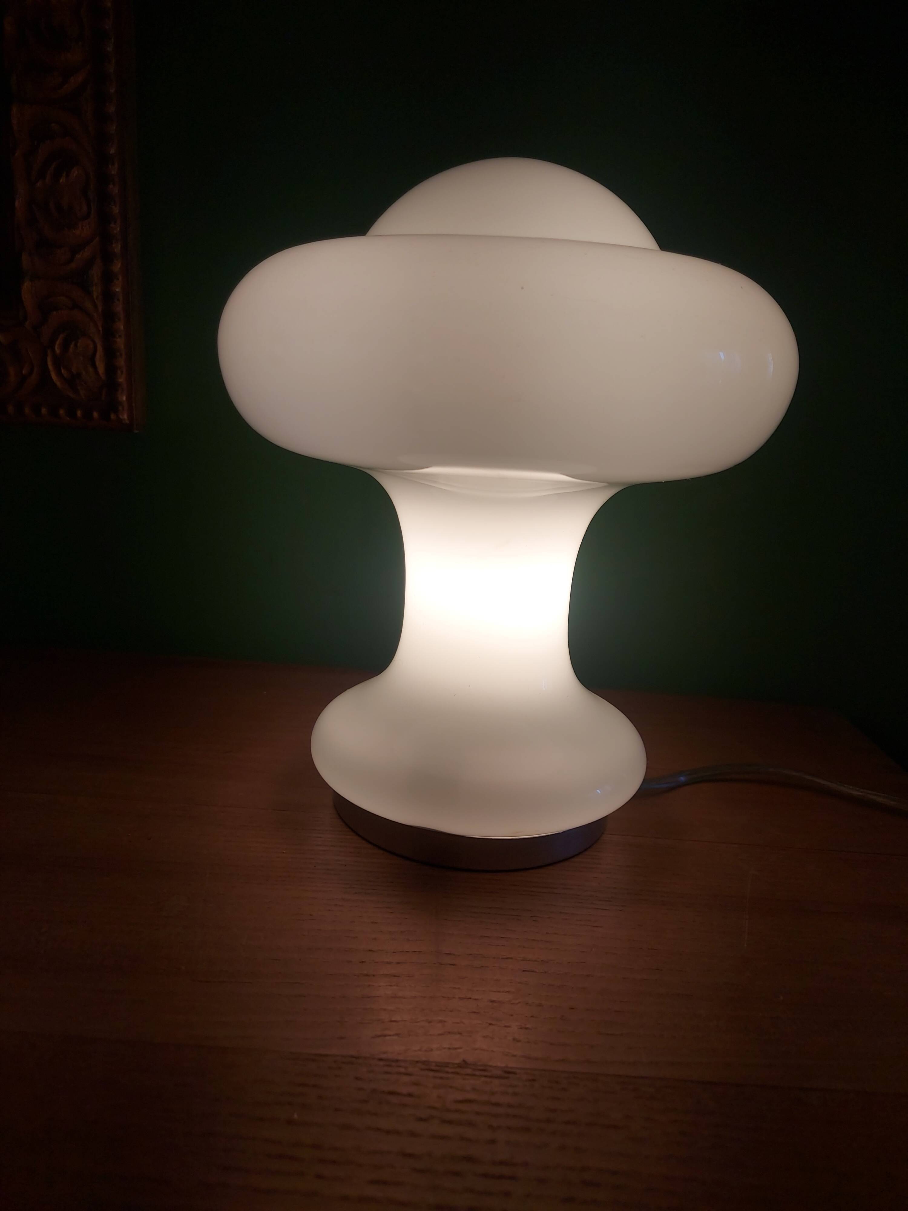 Mushroom lamp peill putzler in white opaline 60'S