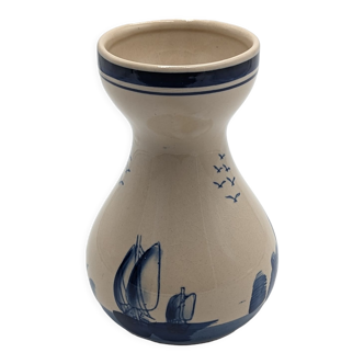 Vase en céramique bleue