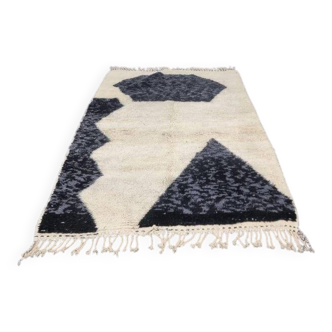 Handmade Beni Ouraine rug, size 150 x 250 cm