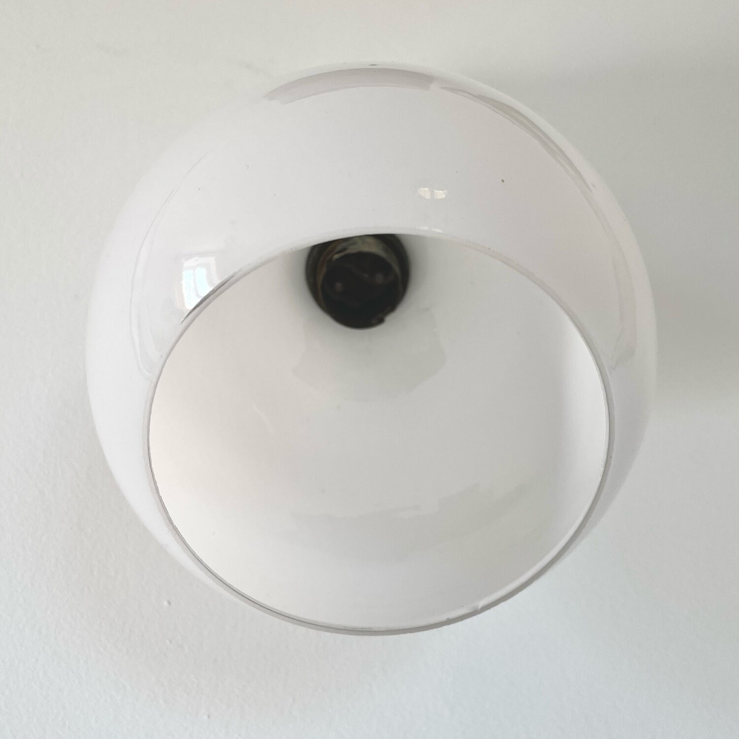 Vintage porcelain wall lamp