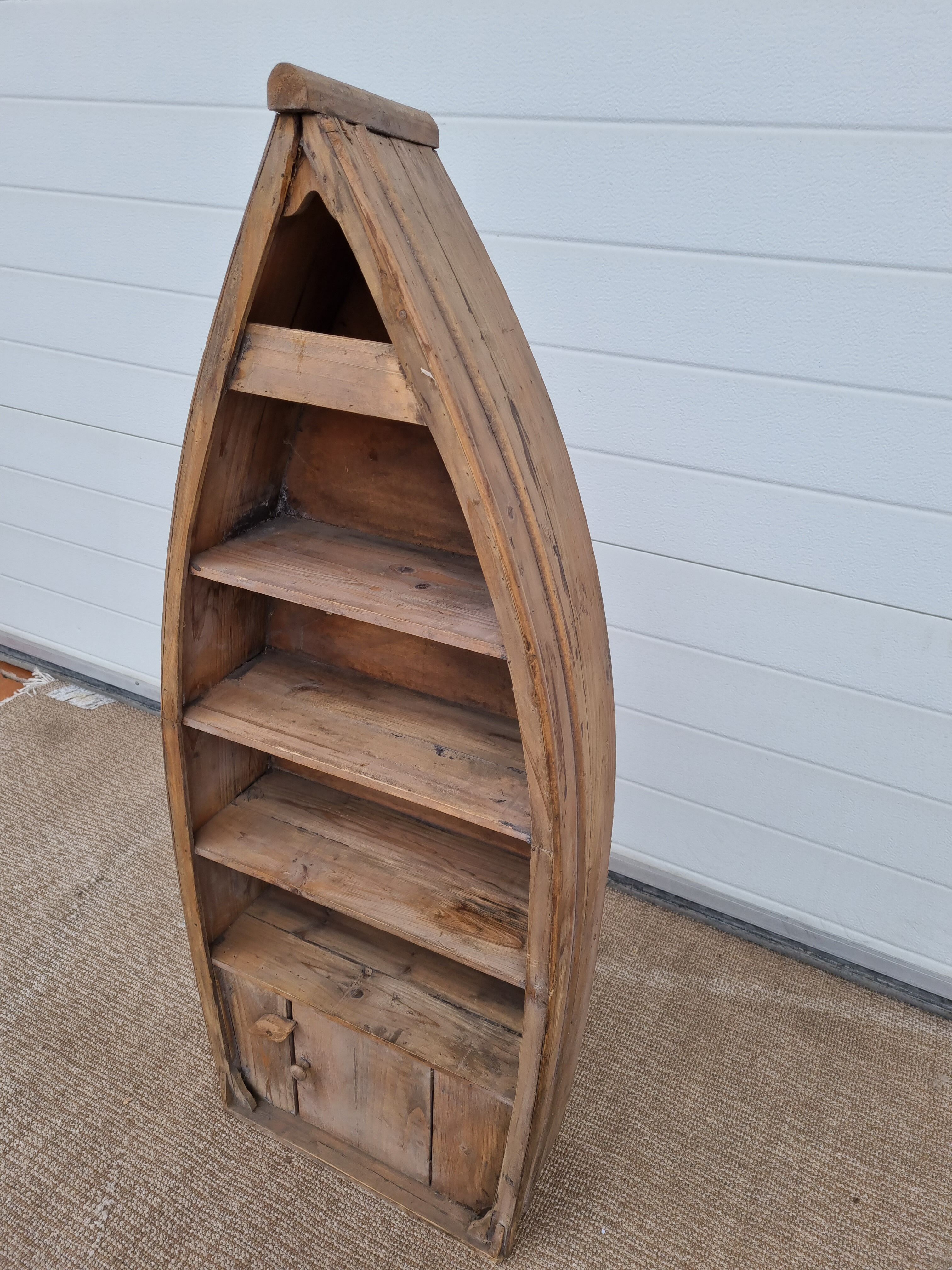 Barque-shaped wall shelf 40s
